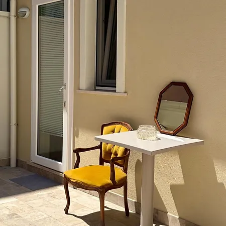 Via Cairoli 16